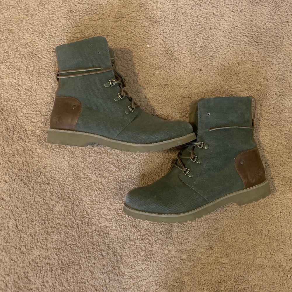 The North Face Green Lace Up Boots